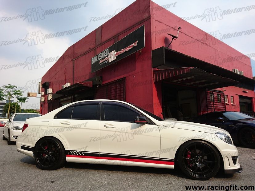 C-Class W204 C63 AMG Facelift Bodykit